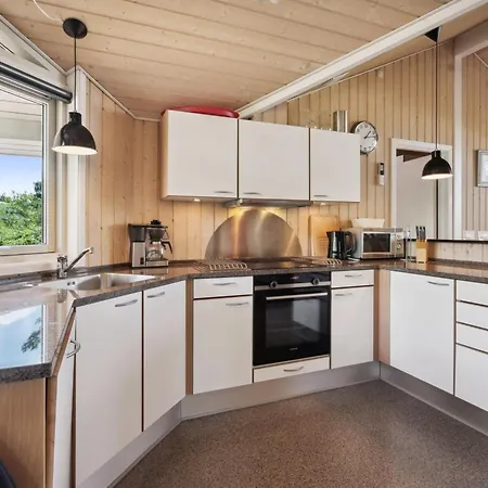 Сasa de vacaciones Athalia - 2-4km From The Sea By Interhome